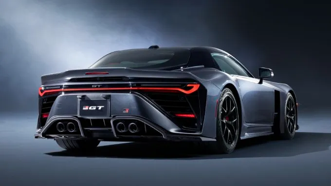 Light Weight Meets Low Gravity