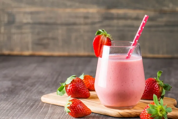 Why Strawberry Smoothie Recipes Are So Popular